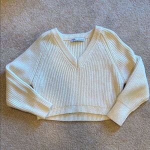 Zara Cropped V Neck Sweater Cream Small
